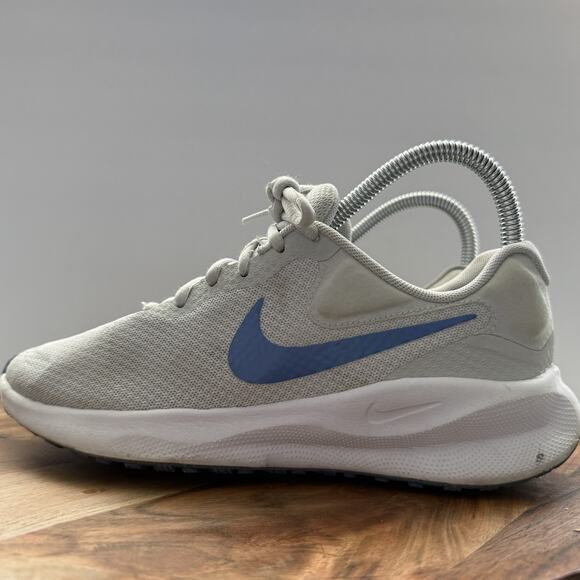 Nike Revolution 7 Shoes Women's Sz 7 Gray Blue Run Comfort Lightweight Training - Picture 4 of 15